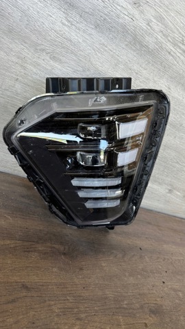 92101HF100 HYUNDAI Фара левая купить в Николаев