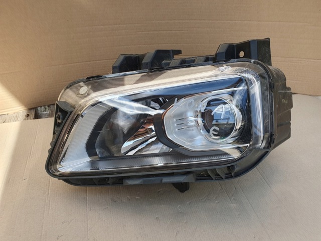 92101J9050 HYUNDAI Левая фара купить в Киев