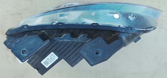 92101J9600 HYUNDAI Левая фара купить в Одесса