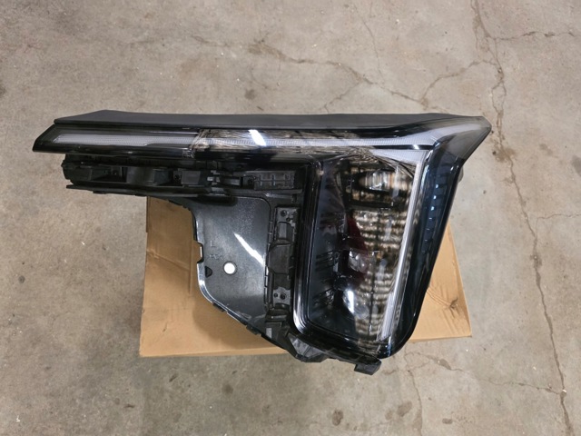 92101P2600 HYUNDAI Левая фара купить в Ровно