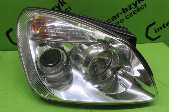 921021D000 HYUNDAI Фара правая купить в Кривой Рог