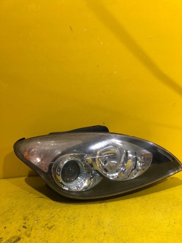 HYUNDAI 921022R010 Правая фара в наличии Хмельницкий