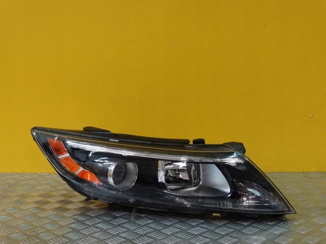 921022T550 HYUNDAI Правая фара купить в Тернополь