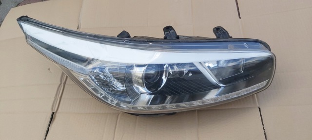Фара правая 92102A2020 HYUNDAI