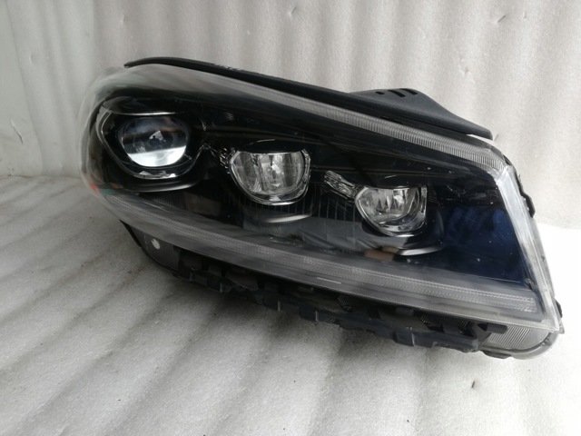 92102C5620 HYUNDAI Фара правая купить в Львов