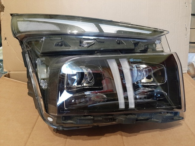 92102CL100 HYUNDAI Фара правая купить в Одесса