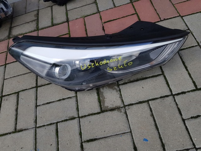 HYUNDAI 92102D7200 Фара правая в наличии Полтава