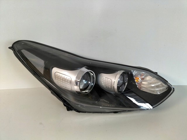 HYUNDAI 92102F1011 Фара правая в наличии Черкассы