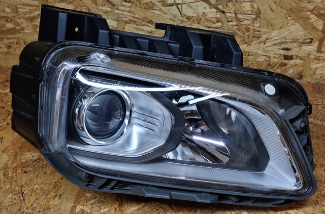 92102J9050 HYUNDAI Правая фара купить в Павлоград