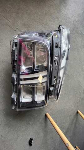92102S1500 Фара правая купить Ужгород