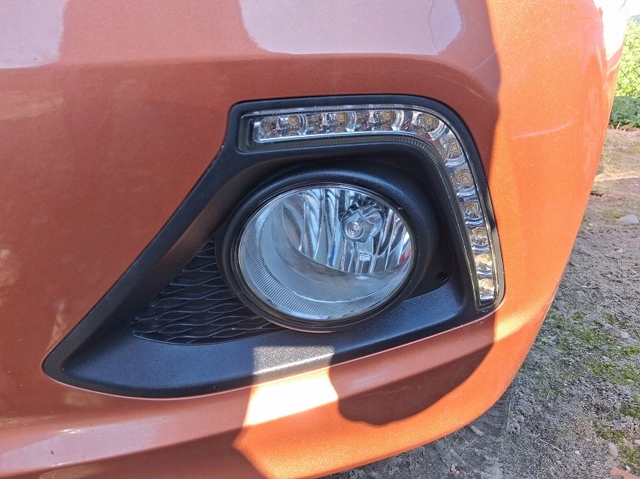 92202B901 HYUNDAI Фара дневного света правая купить в Львов
