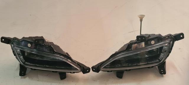 HYUNDAI 92202D3100 Фара противотуманная правая в наличии Ирпень
