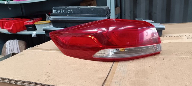 HYUNDAI 92401F2000 Фонарь задний левый внешний в наличии Каменское
