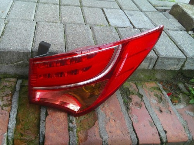HYUNDAI 924022W130 Фонарь задний правый внешний в наличии Одесса