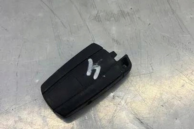 Брелок управления сигнализацией 9268486 BMW