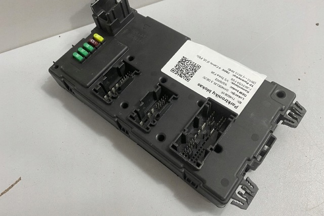 9329702 BMW купить в Сумы