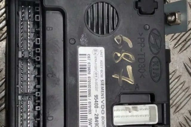 HYUNDAI 954002B490 в наличии Запорожье