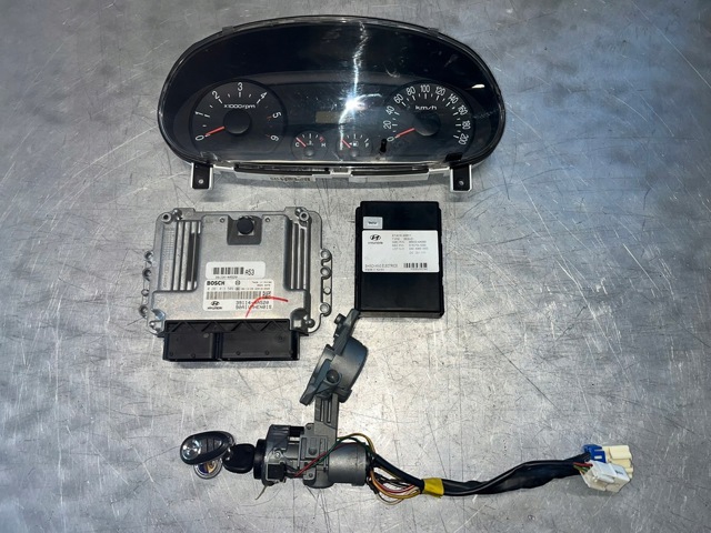 HYUNDAI 954504A000 в наличии Запорожье