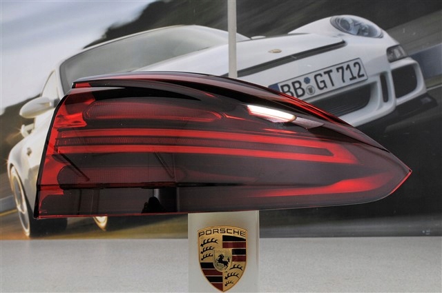 95863106211 PORSCHE Фонарь задний правый внешний купить в Полтава
