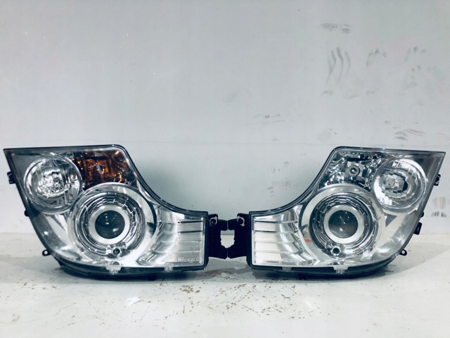9608200639 MERCEDES Правая фара купить в Винница