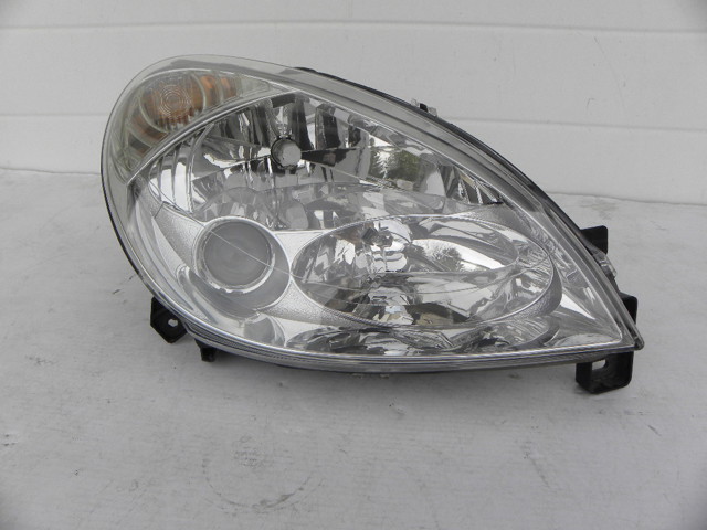 Фара правая 9637082480 PEUGEOT
