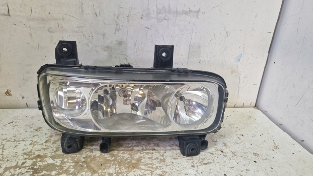 9738202761 MERCEDES Фара правая купить в Житомир