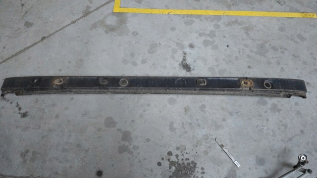 MERCEDES 9738840474 Крышка поводка стеклоочистителя в наличии Каменское