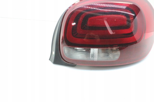 9812257680 PEUGEOT Фонарь задний правый внешний купить в Ужгород
