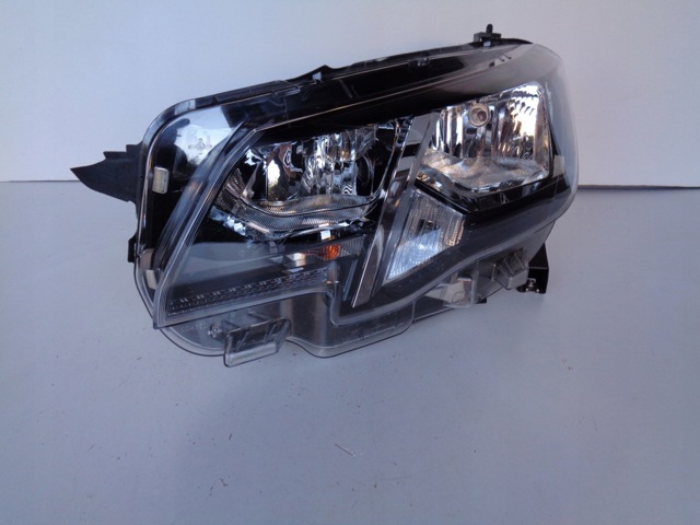 Фара 9816825580 PEUGEOT