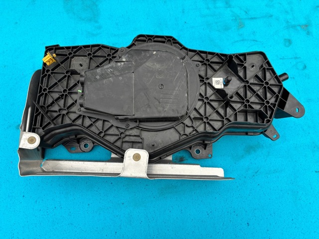 9831368480 PEUGEOT Бак топливный купить в Винница