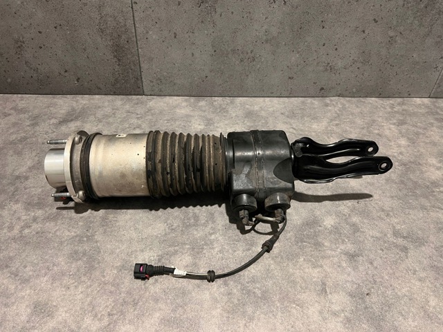 9J0616038A PORSCHE купить в Одесса