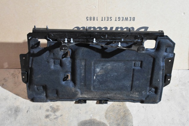 PORSCHE 9J1864242B в наличии Киев