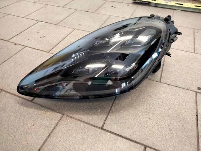 PORSCHE 9Y0941035L в наличии Черкассы