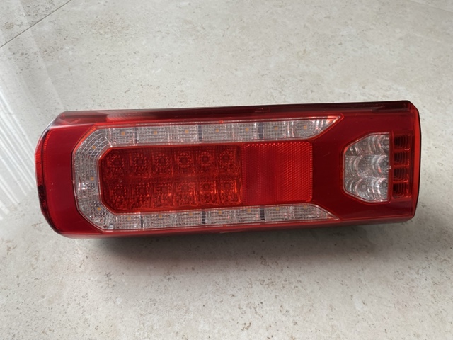 A0035443203 MERCEDES Фонарь задний левый купить в Ужгород
