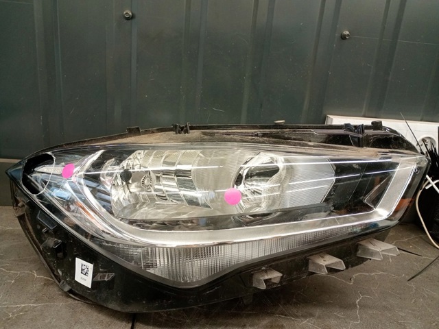 MERCEDES A1189062000 Правая фара в наличии Черновцы