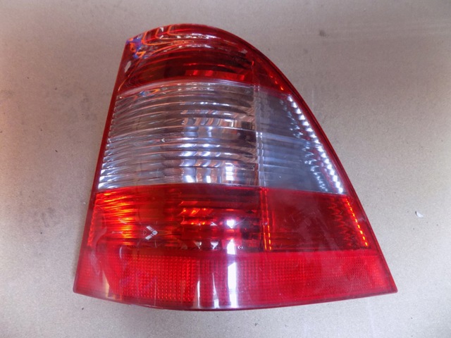 Задний правый стоп A1638202064 MERCEDES