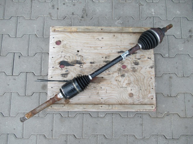 A1643302801 MERCEDES Правая полуось купить в Запорожье
