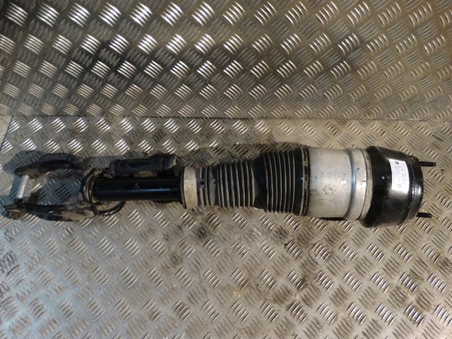A1663202613 MERCEDES Амортизатор передний правый купить в Кривой Рог