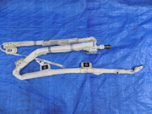 MERCEDES A1668600602 Шторка боковая, правая в наличии Сумы