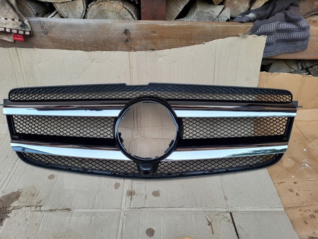 Решетка радиатора A1668850054 MERCEDES
