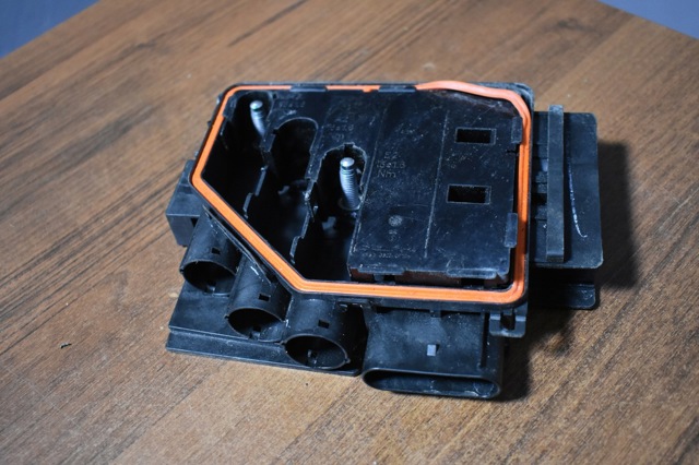 A1675407235 MERCEDES купить в Запорожье