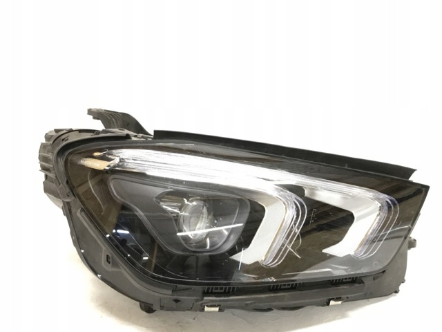 Вставка фары правой A1679060403 MERCEDES