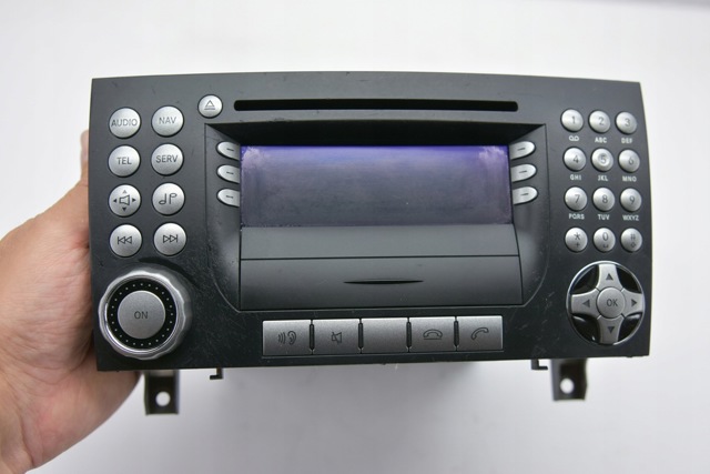 MERCEDES A1718204189 Магнитола (радио AM/FM) в наличии Киев