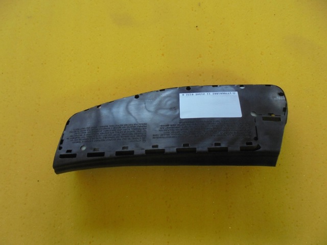 Подушка переднего сиденья A1778601802 MERCEDES