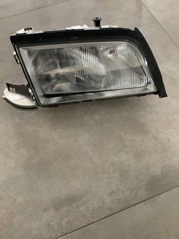 A2028203461 MERCEDES Правая фара купить в Тернополь