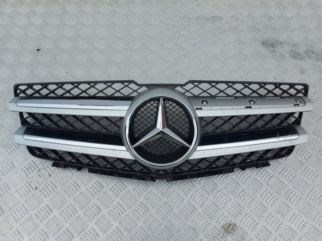 20488008839776 MERCEDES Решетка радиатора купить в Ужгород