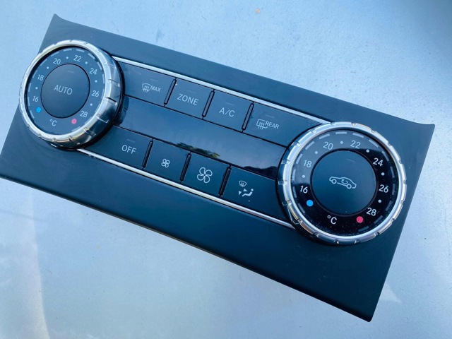 MERCEDES A2049001007 Блок управления кондиционером в наличии Черкассы
