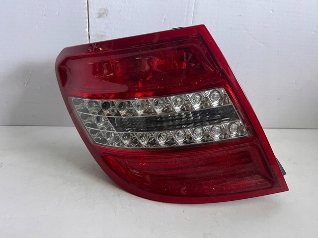MERCEDES 2049069502 Фонарь задний левый в наличии Ровно