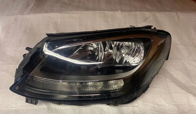 MERCEDES A2059067303 Левая фара в наличии Киев