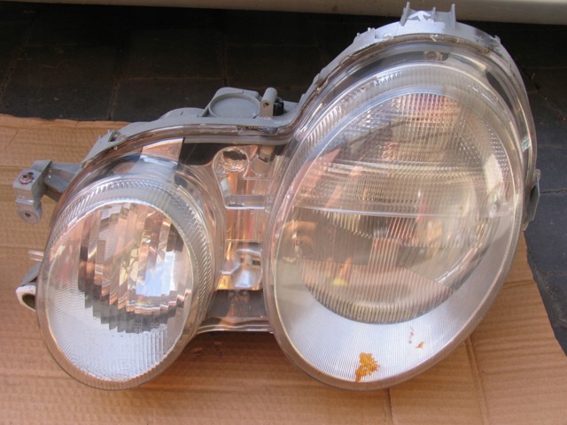 A2088200861 Правая фара купить Каменское